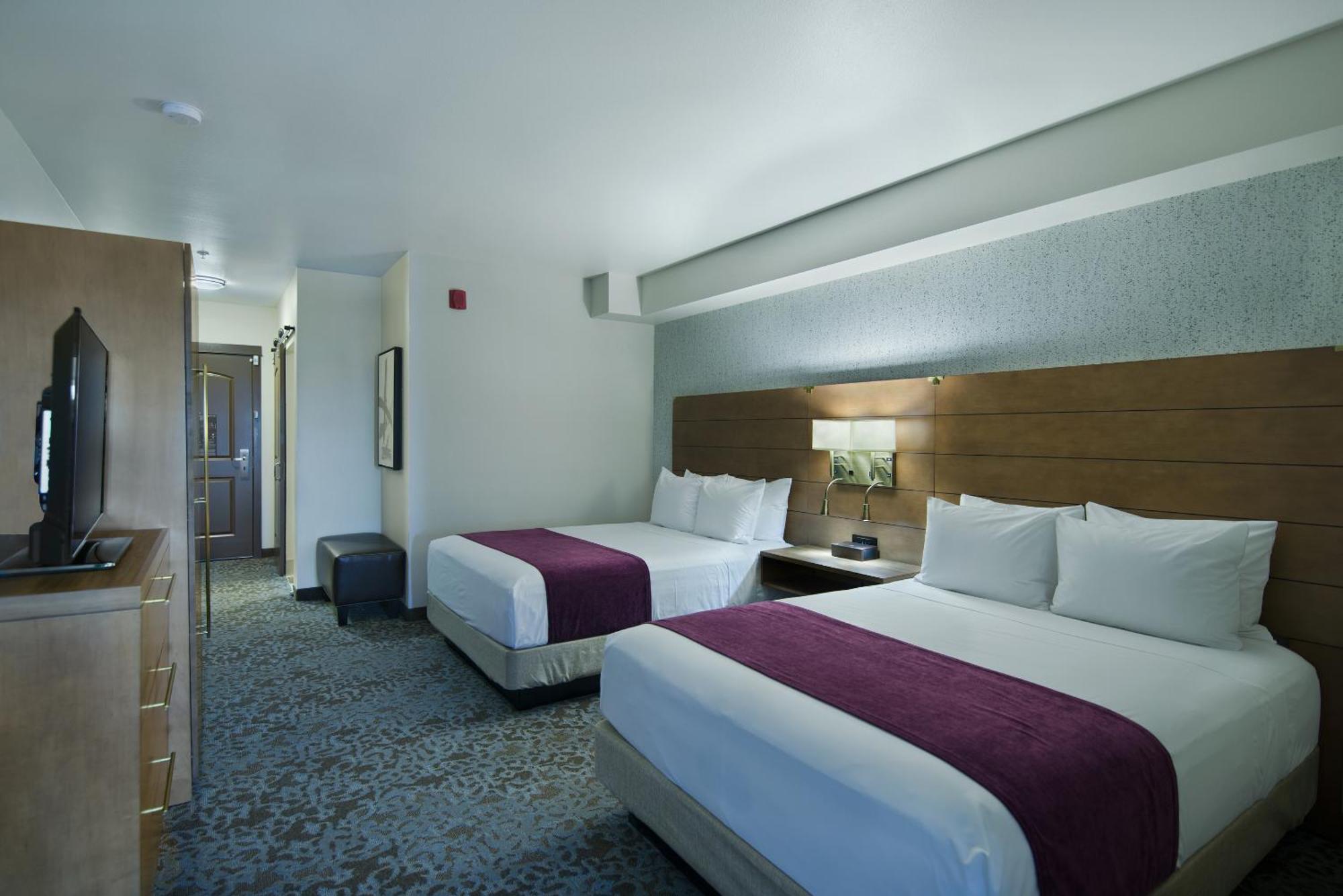 Oxford Suites Sonoma - Rohnert Park Room photo