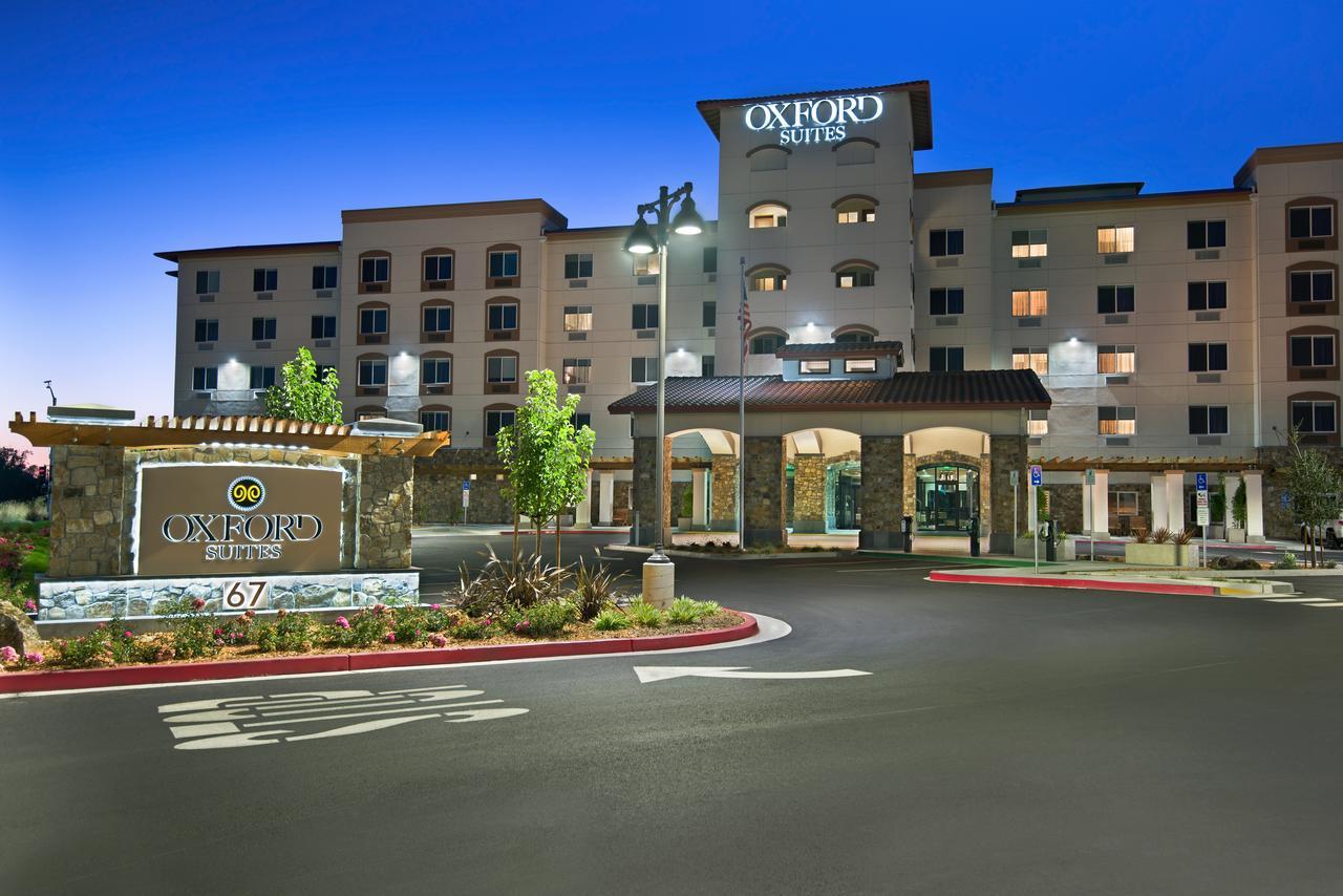 Oxford Suites Sonoma - Rohnert Park Exterior photo