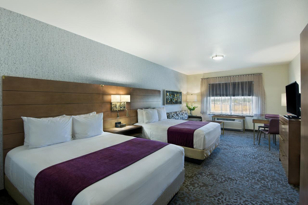Oxford Suites Sonoma - Rohnert Park Exterior photo